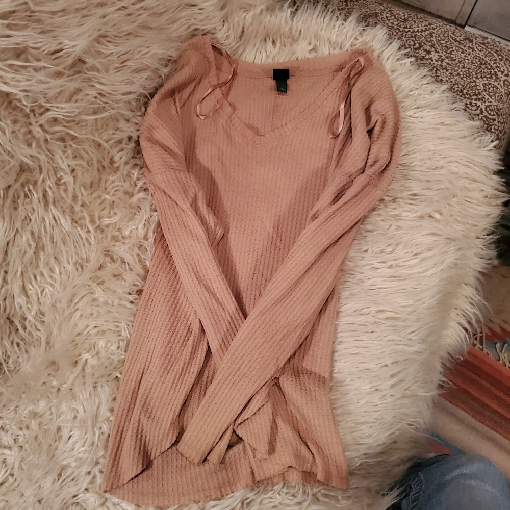 Womens light ping long sleeve top
